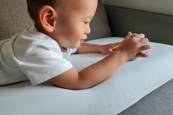 舒适护颈好睡眠,让每一个夜晚都更值得期待!米家护颈记忆绵深睡枕体验