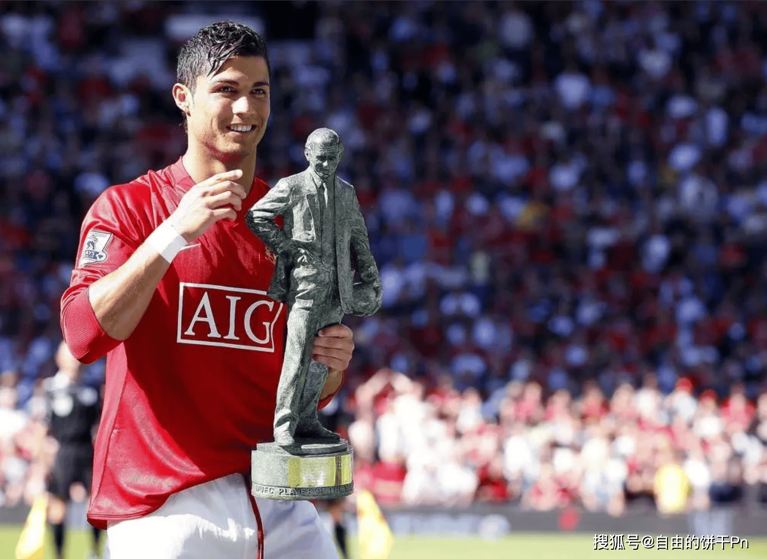 距c罗首次亮相英超已过去21年:传奇起航的地方_沙特_曼联球迷_足球