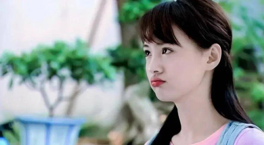 郑爽近照曝光疑整容!