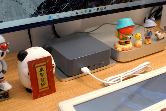 零刻新一代EQR6办公迷你主机体验:集成度更高,性能更强悍