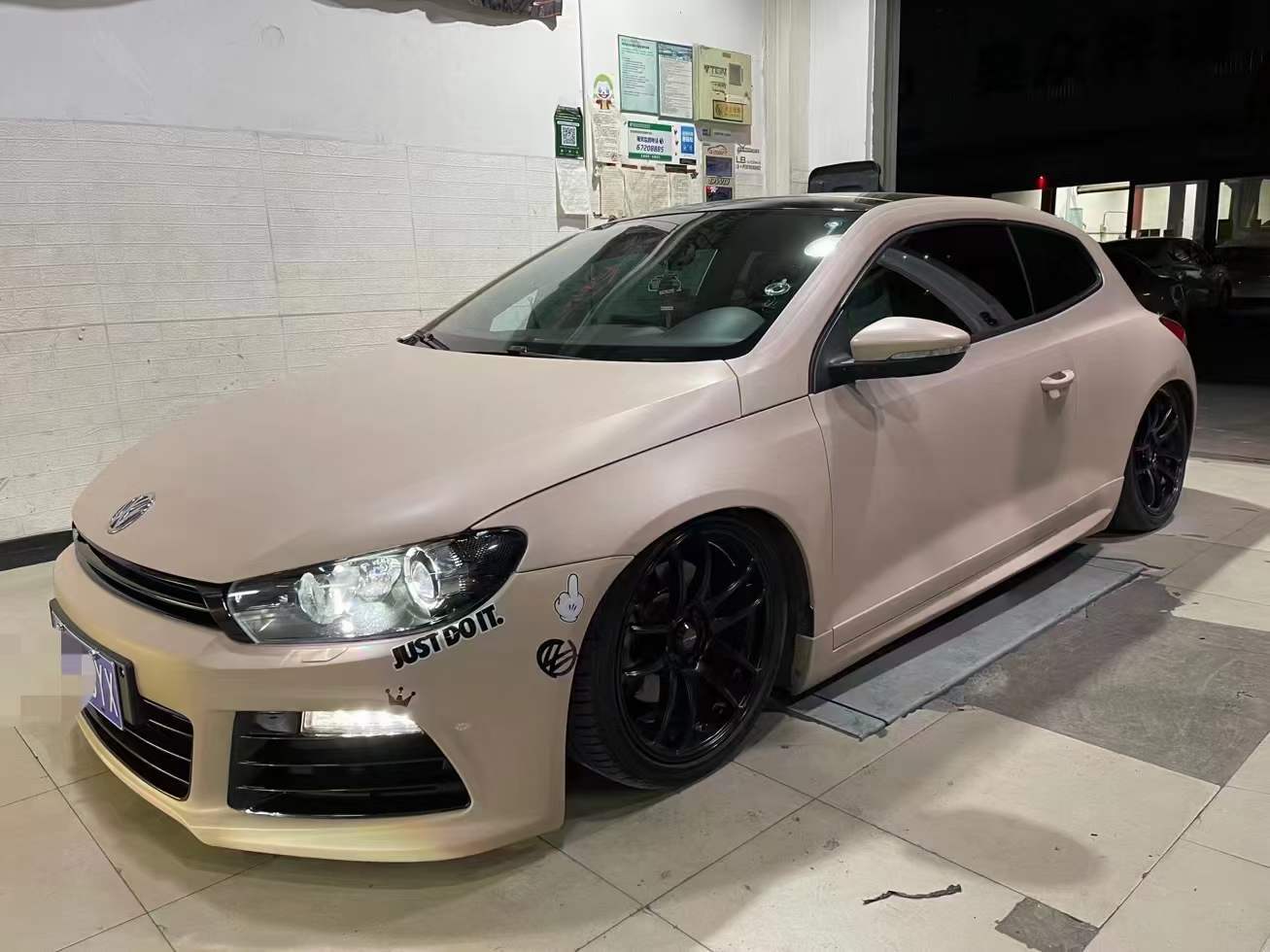 低趴风格 大众尚酷改装airbft气动避震低趴姿态