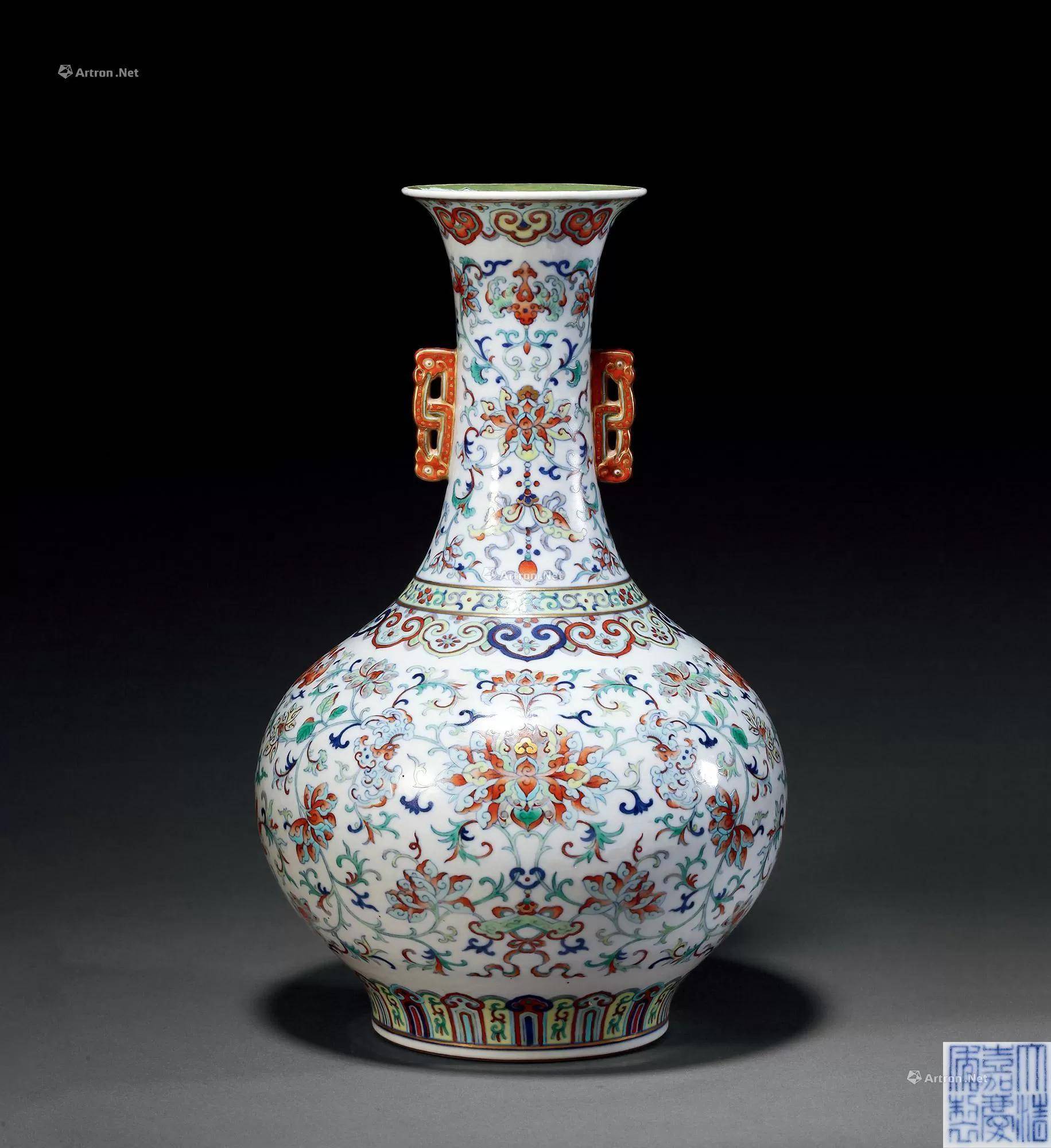 2024秋拍征集:斗彩瓷器拍卖价与市场行情