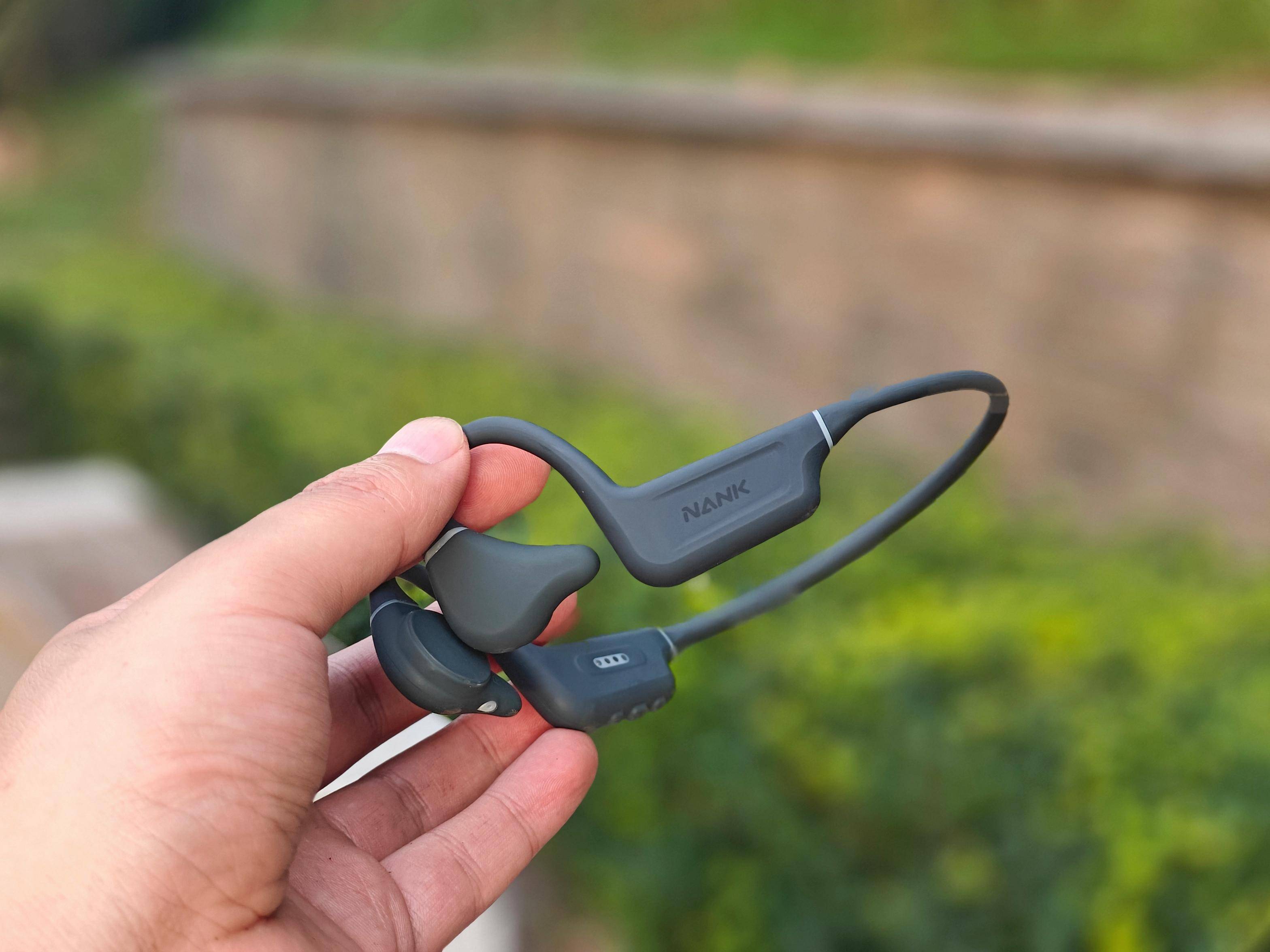 想避免踩雷选到好用的骨传导耳机？精选热门五款分享