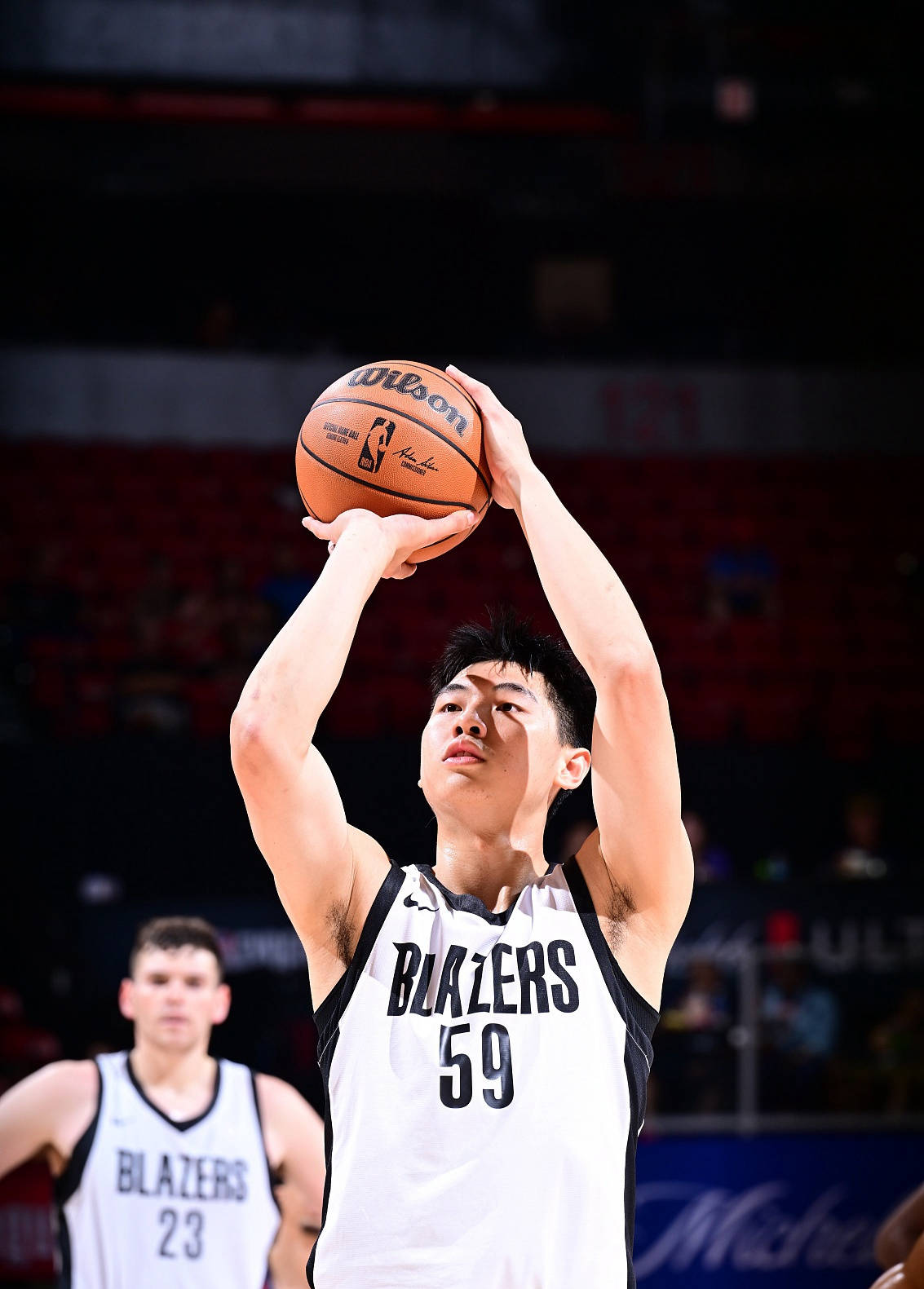 中国男篮何时能再次有球员进入nba呢?为什么14亿人口中没有更多天赋?