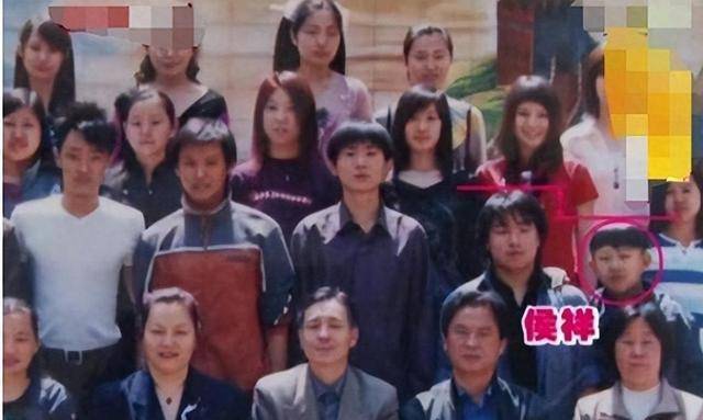 一天天过去,侯祥和赵寅在生活中的恩爱坚如磐石,当初那些嘲笑他们的