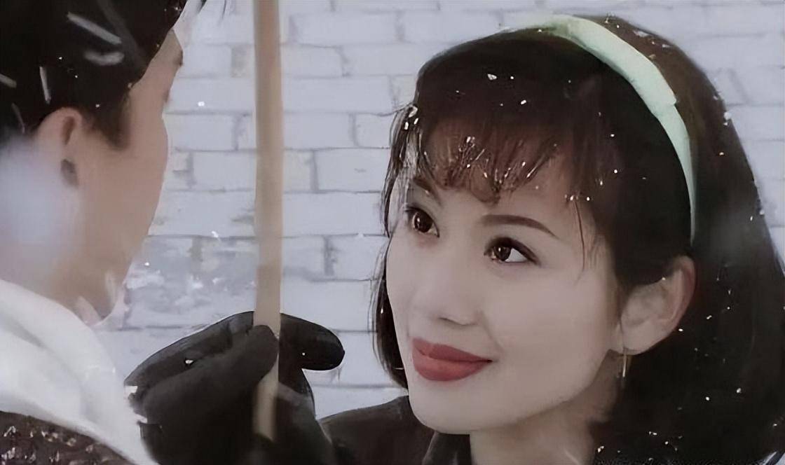 陈松伶:曾被骗患癌抑郁轻生,嫁小8岁的老公,如今却因富婆一角备受关注