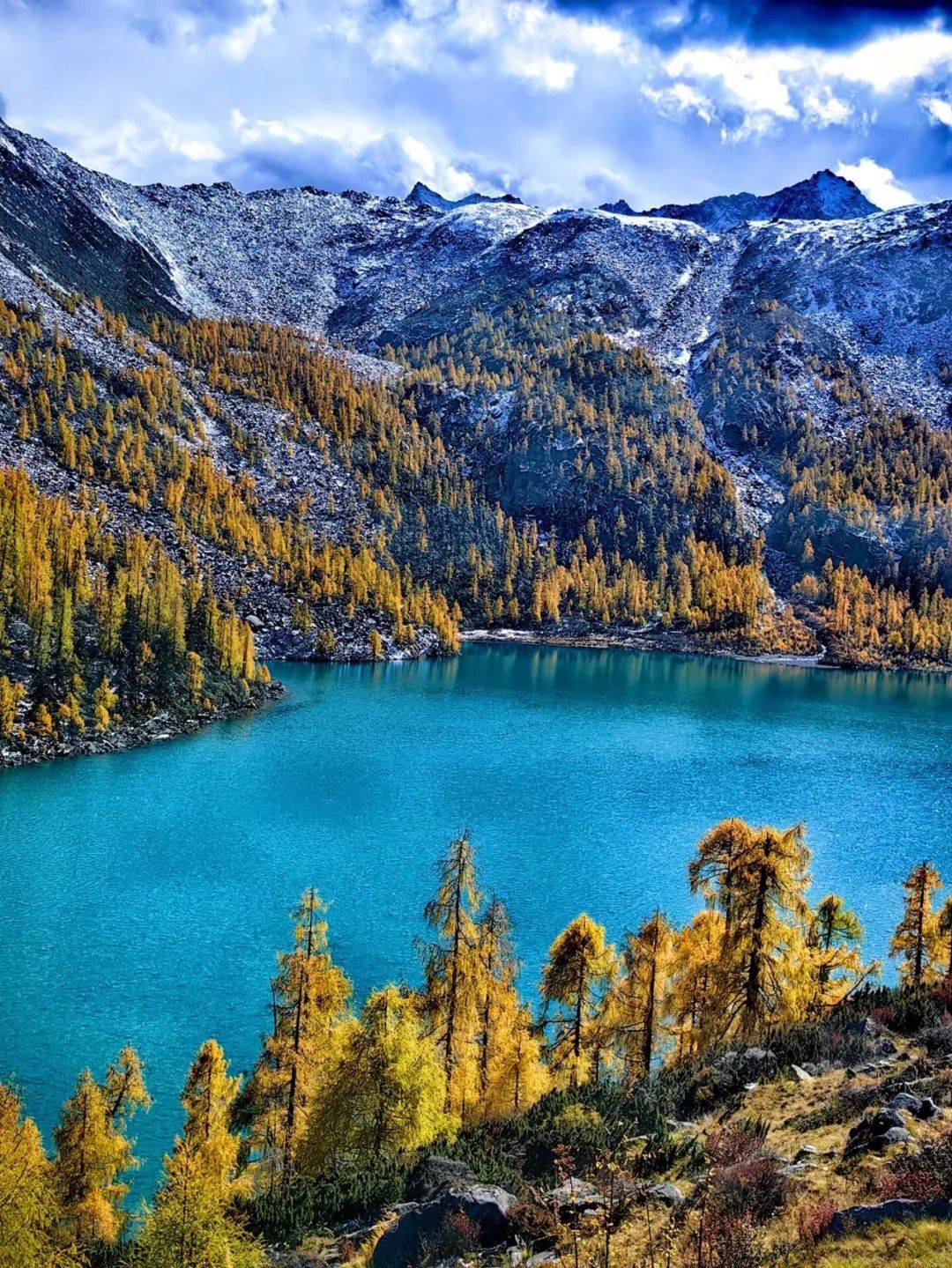 风景名胜①四川甘孜 | 党岭:一幅恬静如诗的优美画卷