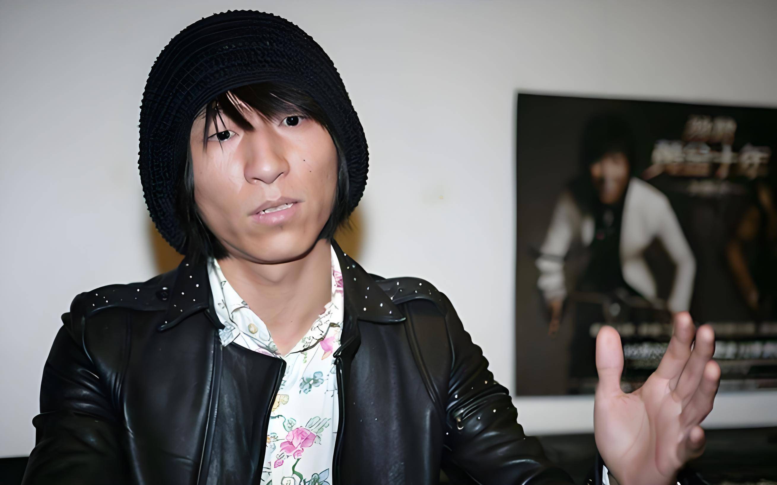 5,陈羽凡曾经,他是内地华语乐坛羽泉组合的灵魂人物,他的创作才华和