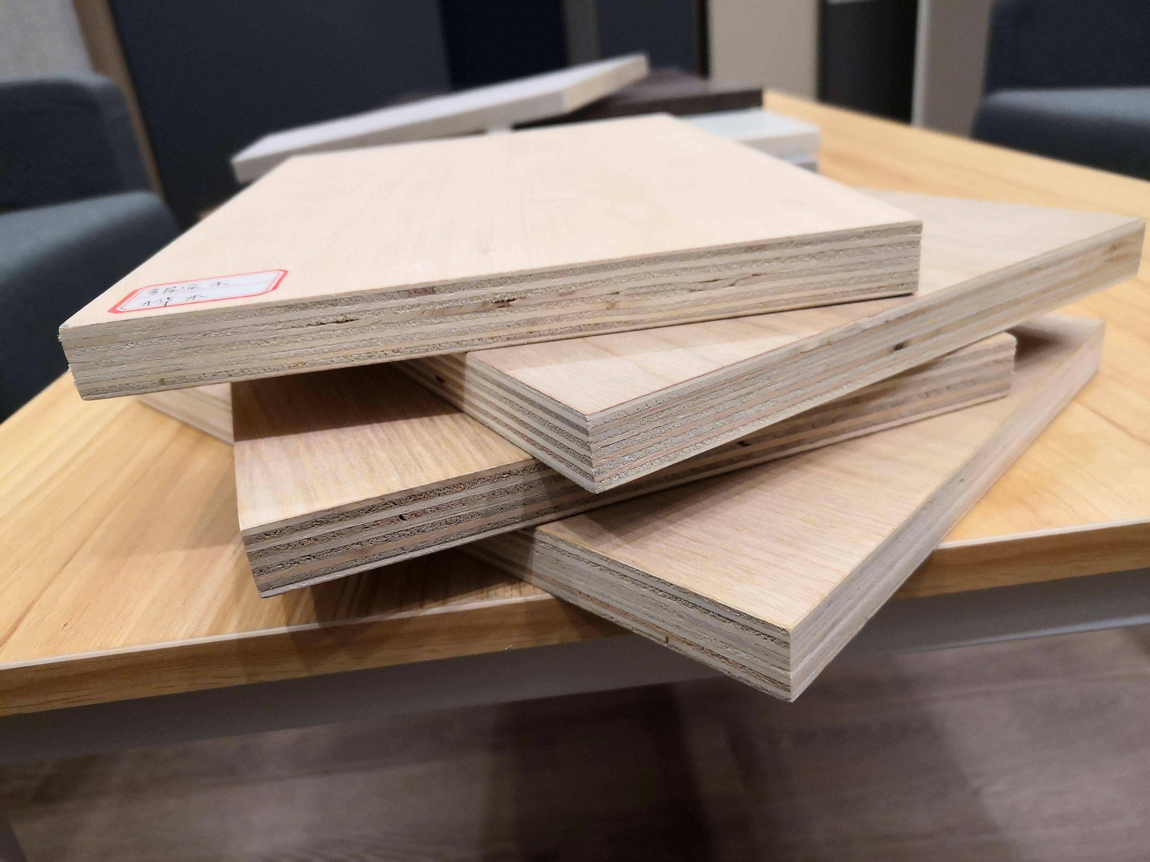 避坑指南:定制衣柜坚持"六不要",使用起来舒适又顺手_空间_颗粒_板材