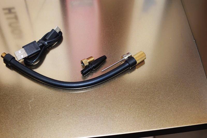 小米生态链HOTO小猴充气宝 为爱车提供澎湃动力