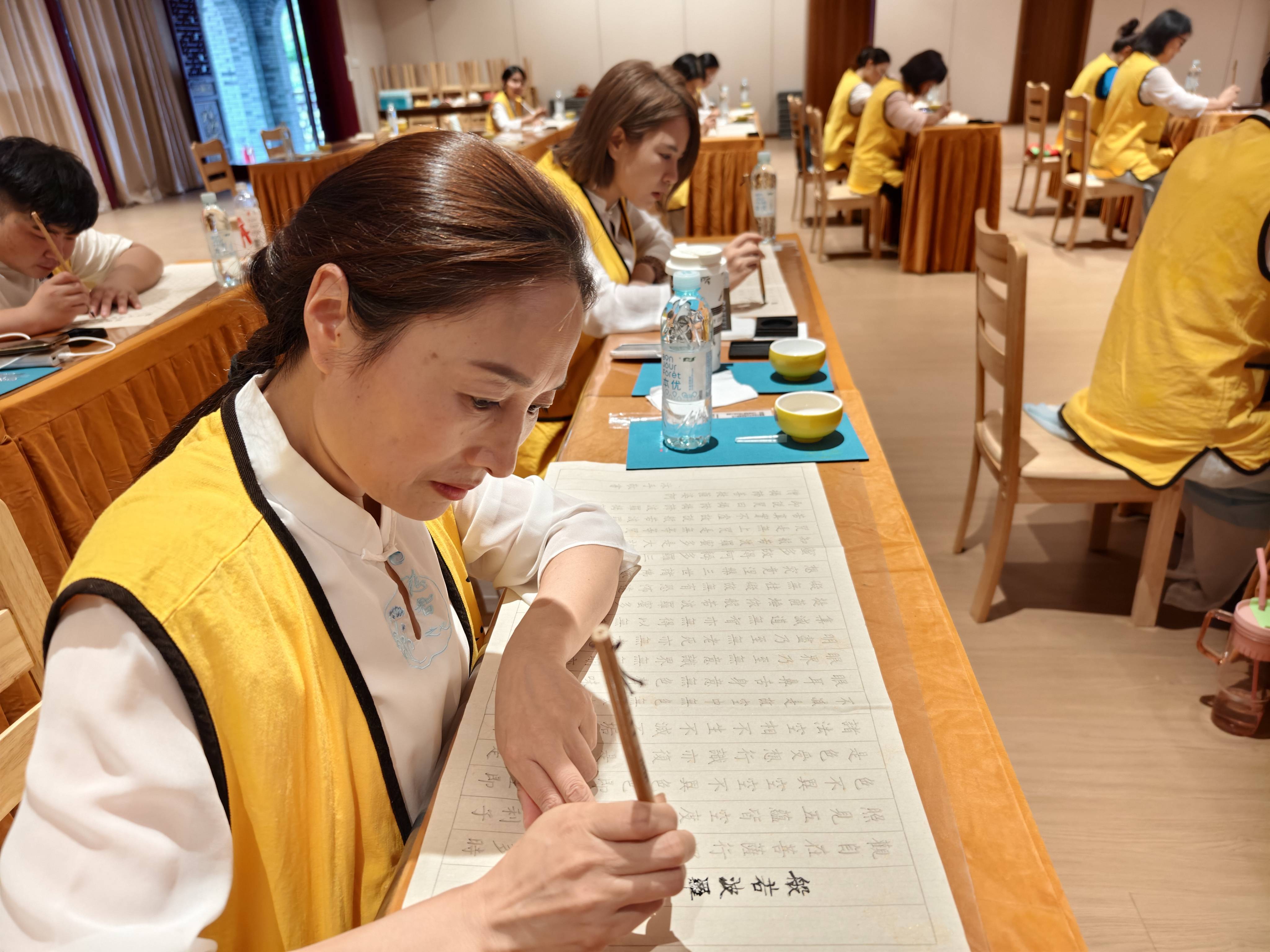 支山禅寺每周日提供免费禅修抄经活动