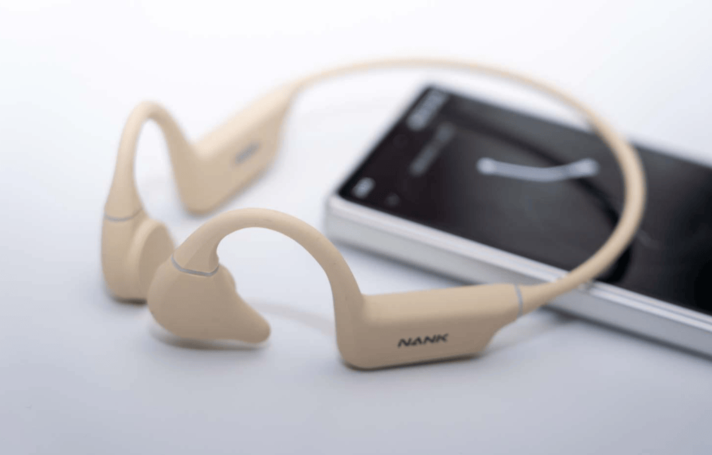 骨传导耳机哪个牌子比较好？2024耳机排行榜首发！一文读懂谁更值得入手！