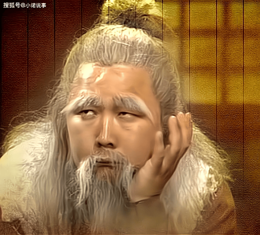 其实周伯通共有两位师父,一位是王重阳,而另一位武功远胜王重阳!