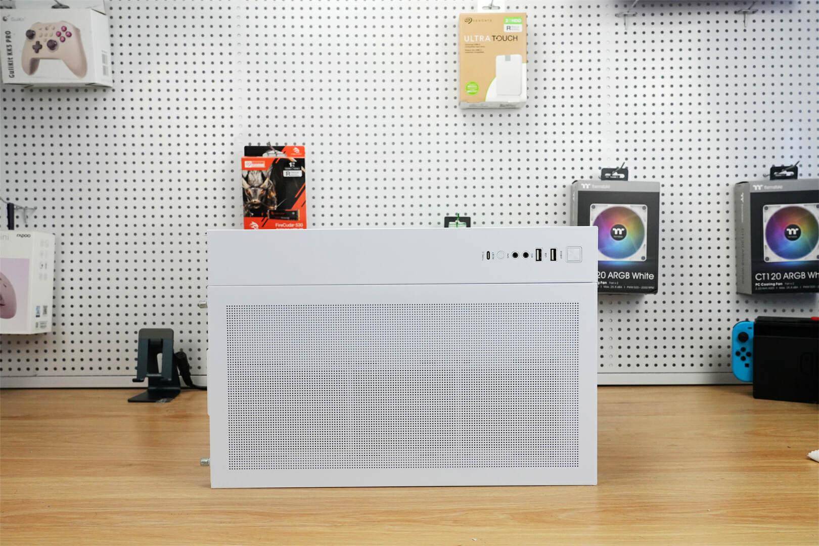 技嘉硬件赋能开学季，为学子们的未来插上科技的翅膀！