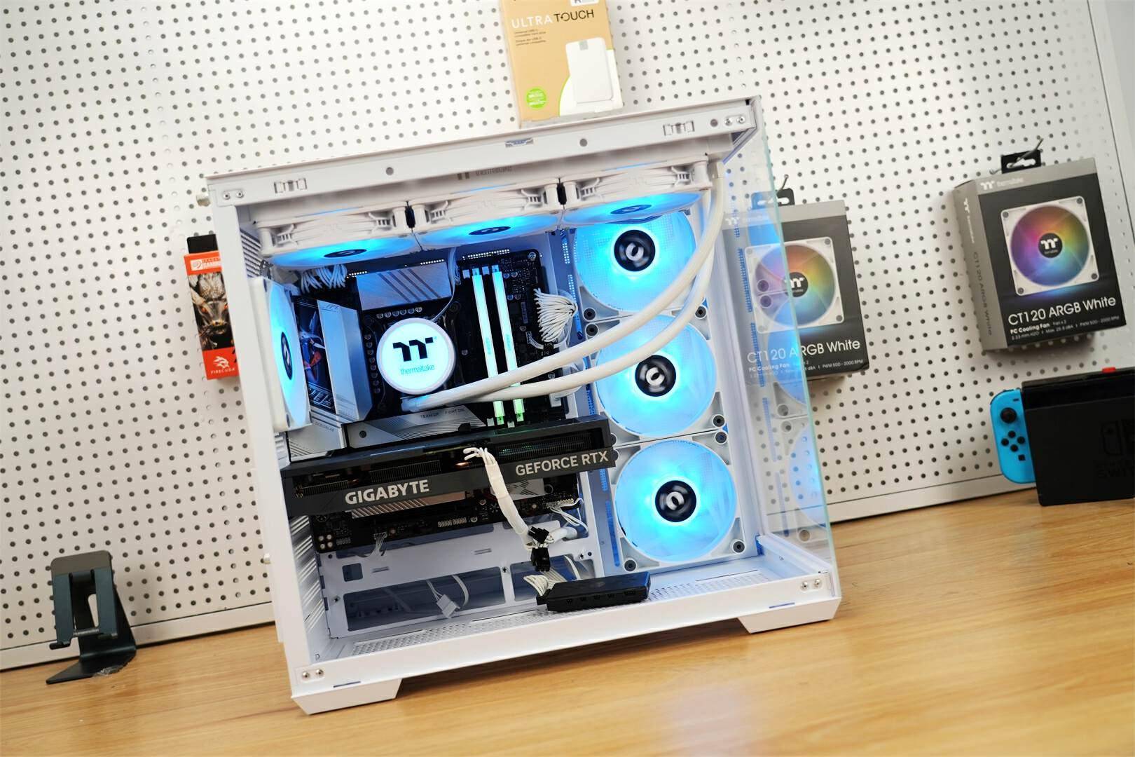 技嘉硬件赋能开学季，为学子们的未来插上科技的翅膀！