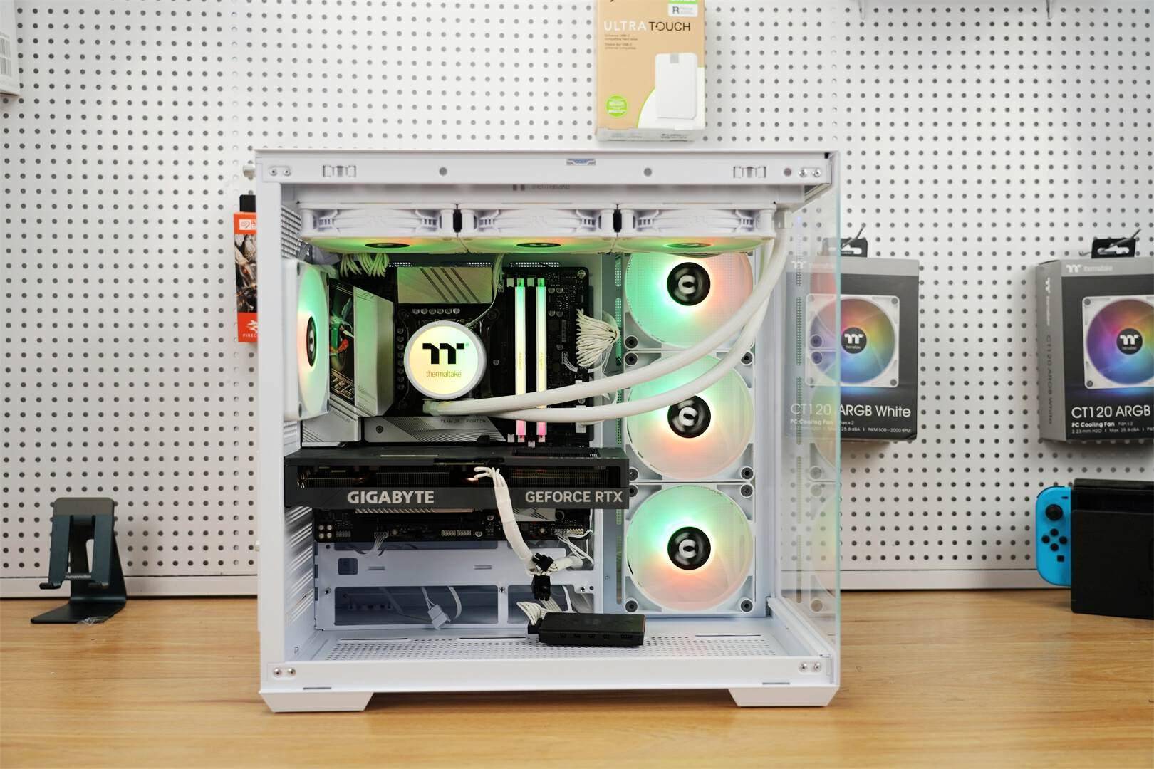 技嘉硬件赋能开学季，为学子们的未来插上科技的翅膀！