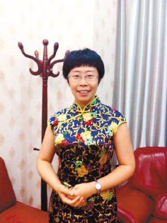 北大才女蒙曼49岁仍未婚,被问最想嫁给谁,她的回答出人意料