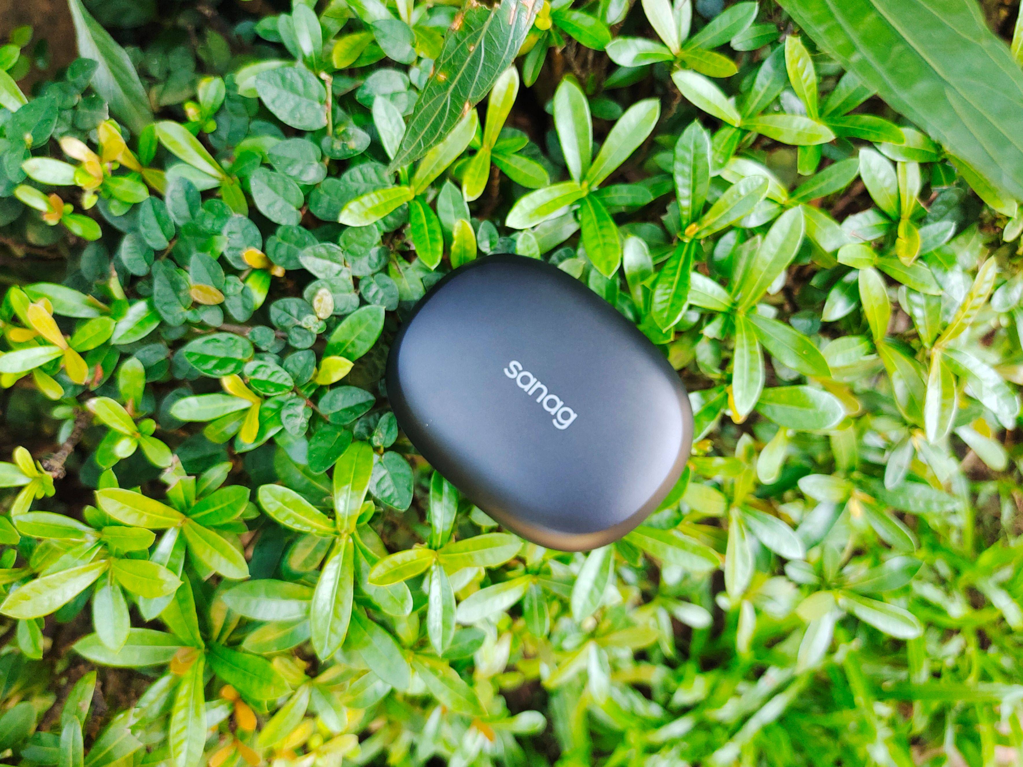 塞那G3s挂耳耳机，轻薄如云，更适合女孩子使用