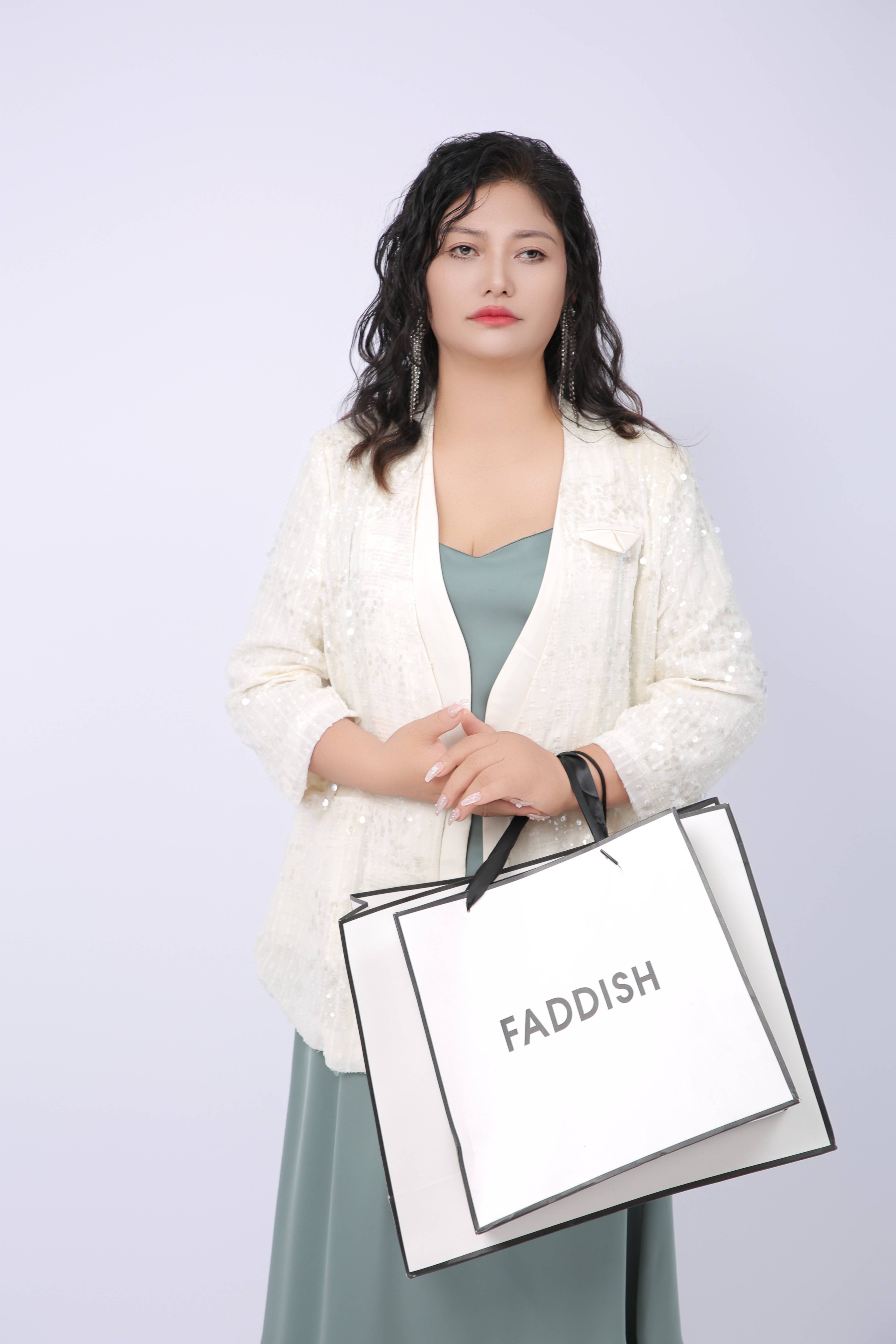 朵儿擅长:舞蹈/音乐外形风格:健康/时尚才艺学习:表演/形体训练广告