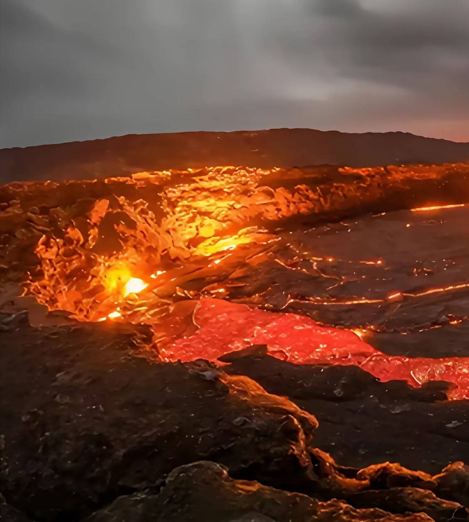 日本樱岛火山喷发图片