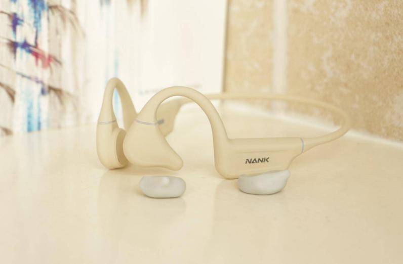 骨传导耳机哪个牌子好?五款热门骨传导耳机开箱对比!