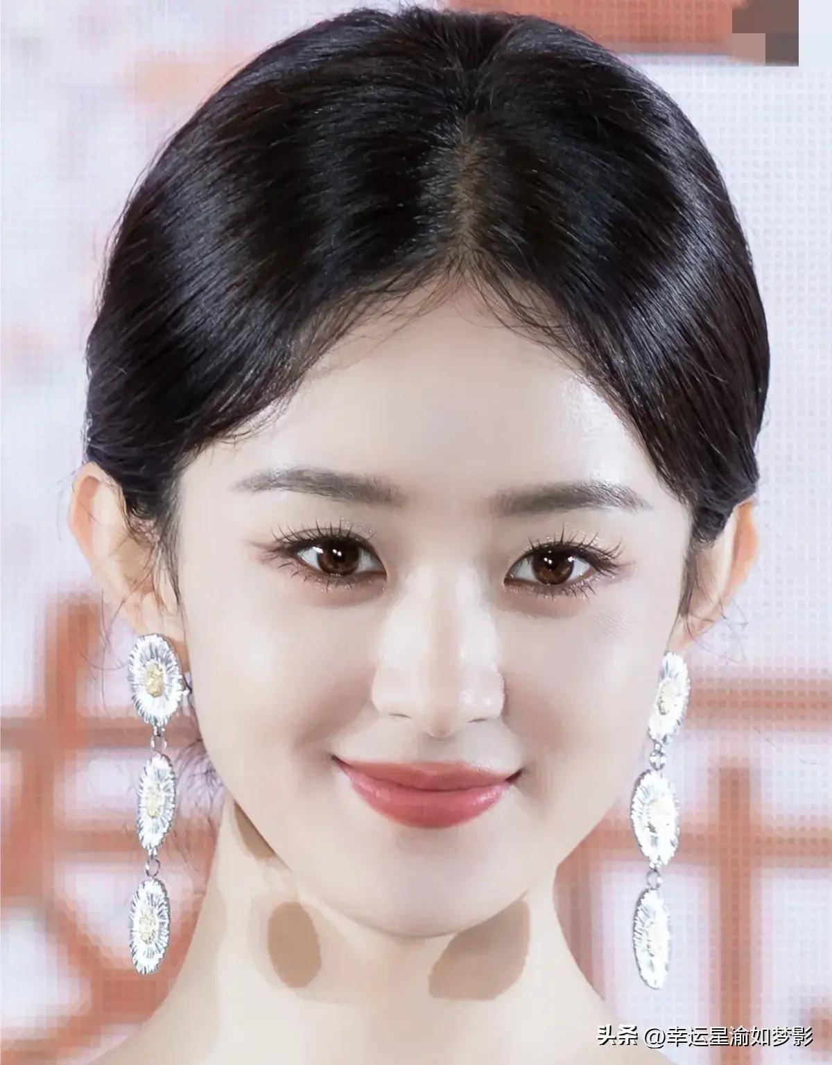 内娱新爆料? 赵丽颖 肖战 何炅杨幂 李沁 李现在 黄圣依