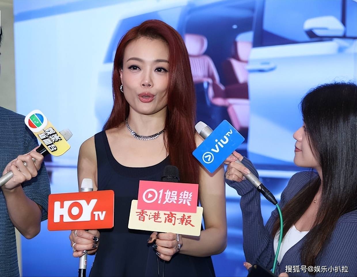 容祖儿出席活动透露保姆车要求:舒适座椅与冷气风口是关键