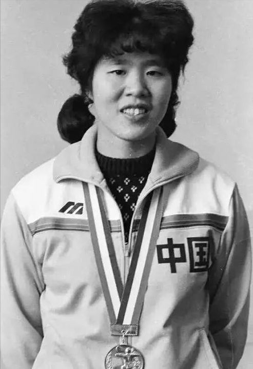 从"铁榔头"到"整容狂魔",64岁医美失败的郎平,近状令人唏嘘_训练_比赛