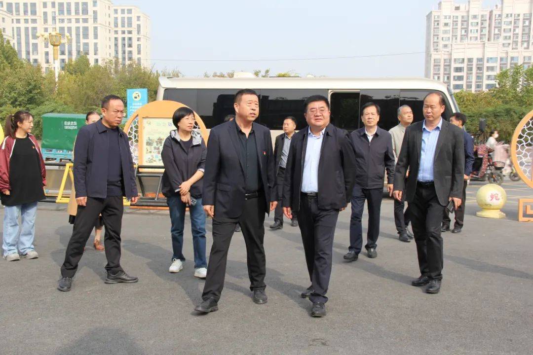 濮阳市教育局领导莅临南乐县第一幼儿园调研指导工作