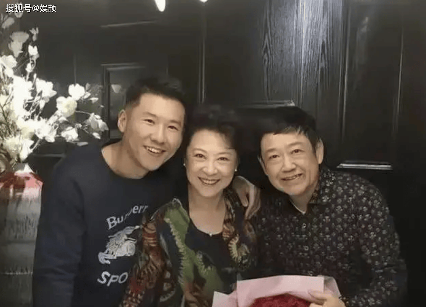 又一知名主持人去世,去年才离开央视_顾国宁_李丽丽_吴彦祖