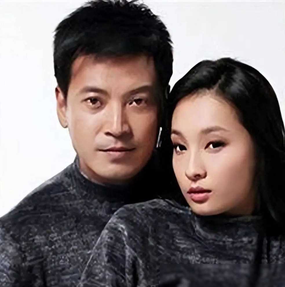 他是蒋勤勤前男友,人帅戏好,娶圈外妻子生娃,如今儿子比他更帅