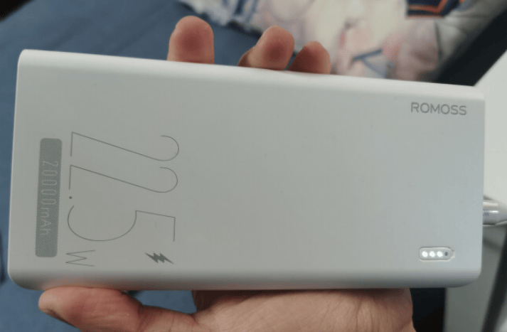 小米充电宝哪款好用?2024年西圣、小米、罗马仕充电宝全方位测评