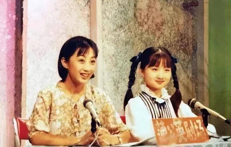 蒋小涵:嫁给圈外丈夫,36岁大龄生子,丈夫一家把她宠成宝