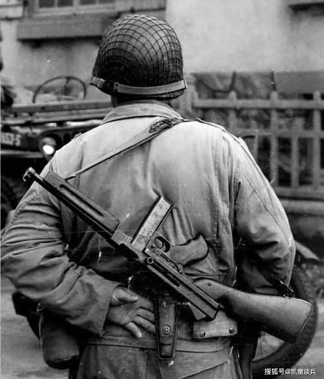 汤普森冲锋枪:问世之初美军仅配400支,英法两国如获至宝疯狂采购