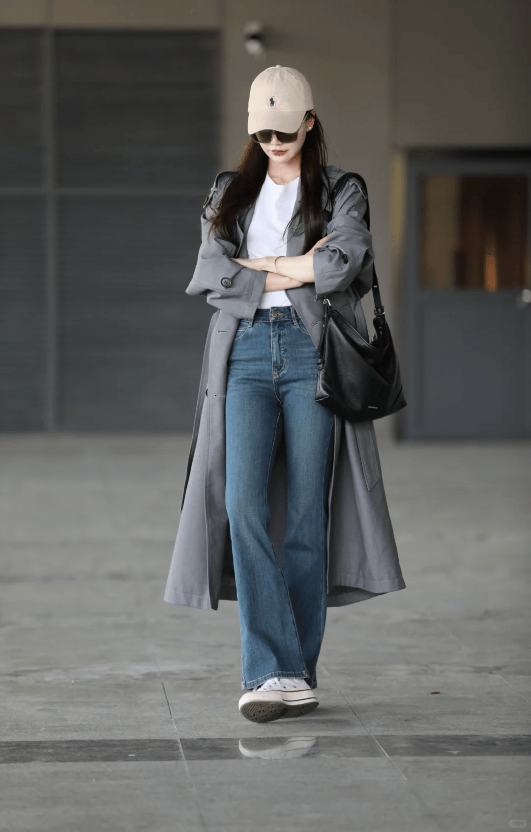 这些才是最适合成熟女性的穿搭,高级又简约,秋季这么穿很显气质