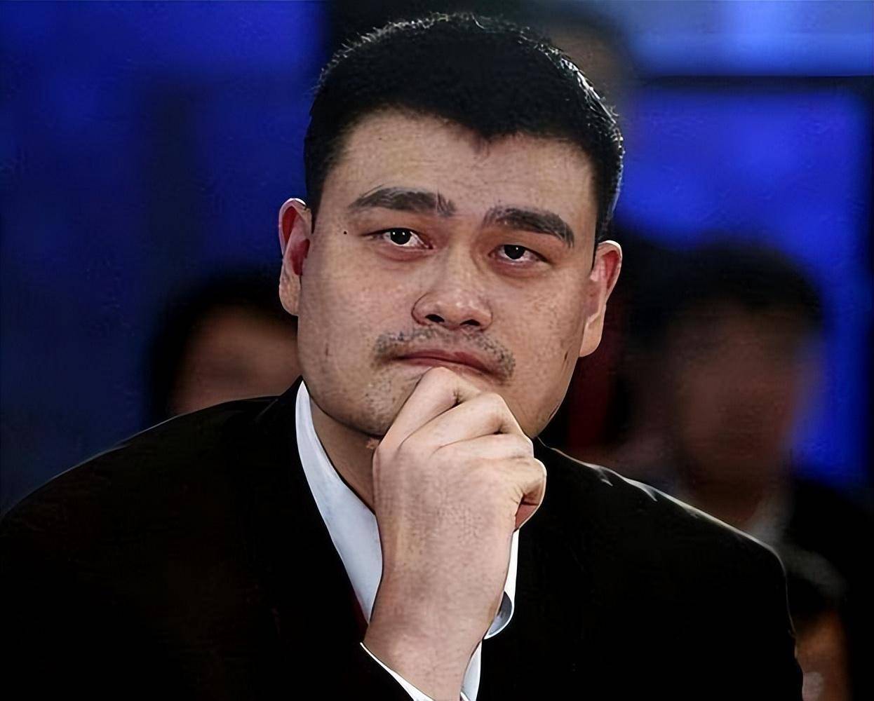 中国篮协新掌门三把火!废除姚明心血,重用67岁名宿,回归传统