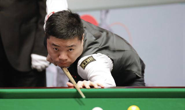 冠军：斯诺克全国锦标赛：丁俊晖6-1战胜奥康纳 成功晋级32强