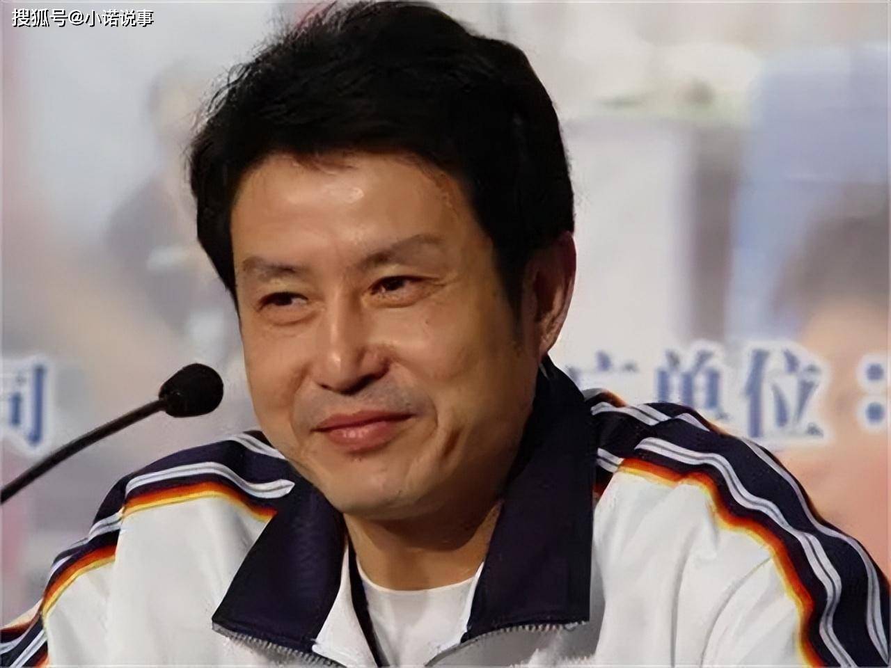 他是"体坛恶人"魏纪中,逼走陈忠和,排挤郎平,打压刘国梁,如今怎么样了