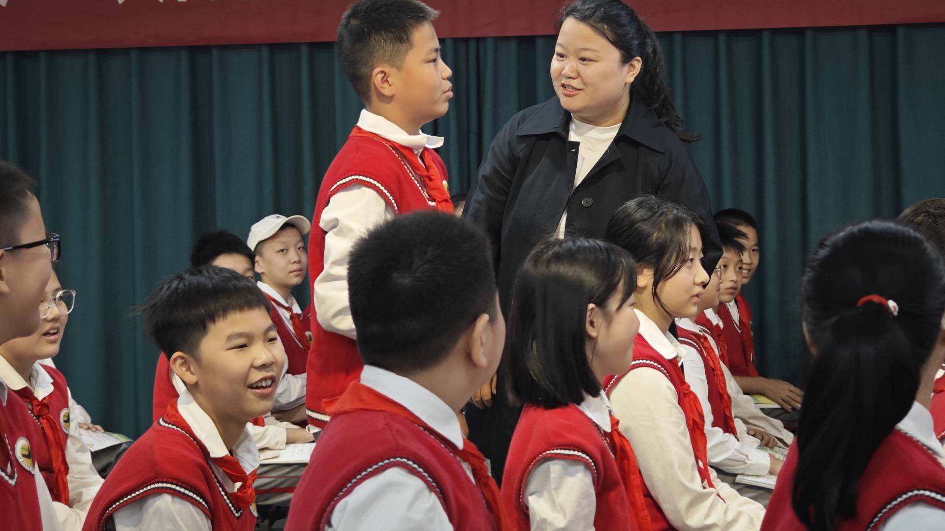 雁塔区吉祥路小学青年教师齐聚一堂,"吉祥杯"教学评优赛课忙