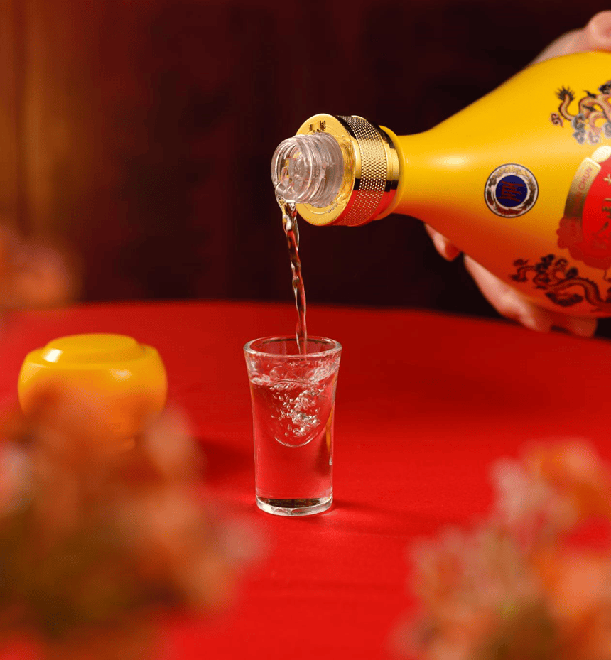 黔园春酒,封坛贡品传世酱香,窖藏精品诠释高端品味