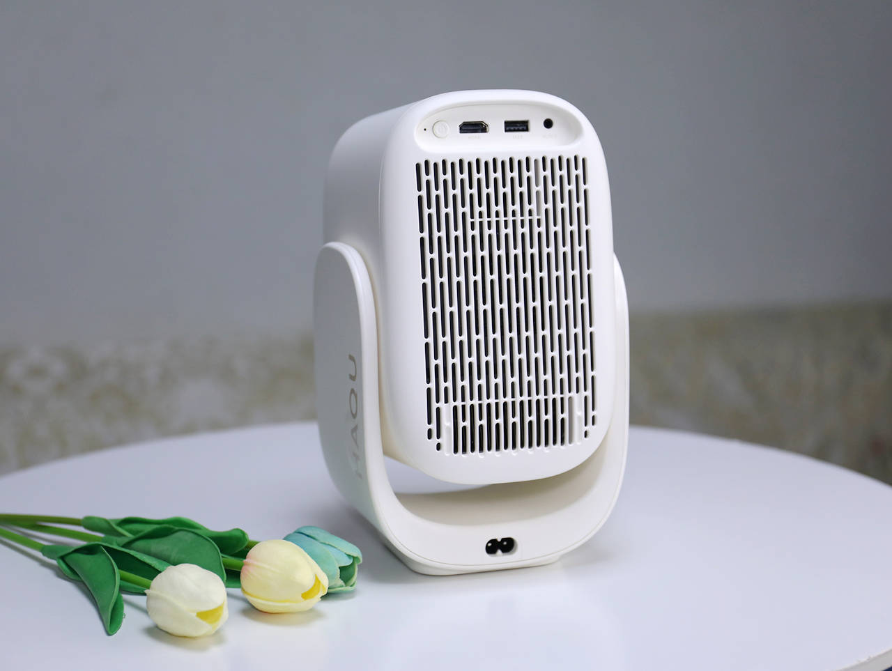 百元小钢炮：哈趣Q1投影仪，最适合露营的投影仪