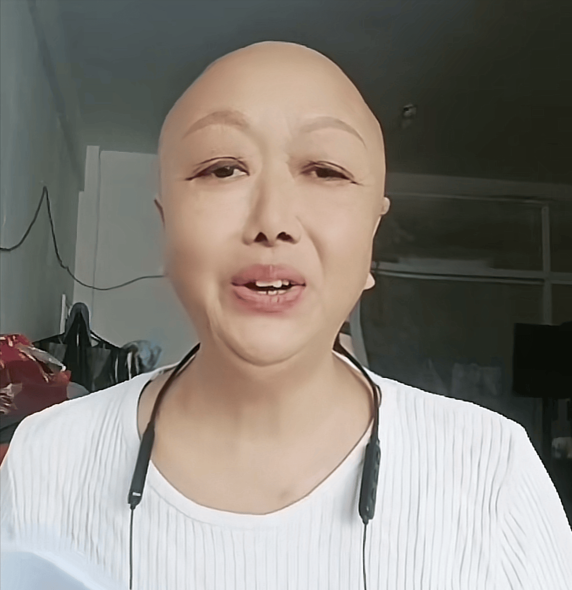 张真的老婆图片