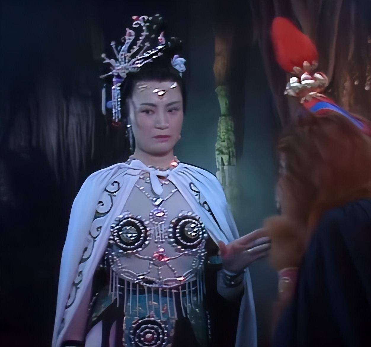 77岁"白骨精"杨春霞,一生不谈西游记,为何至死都不原谅导演?