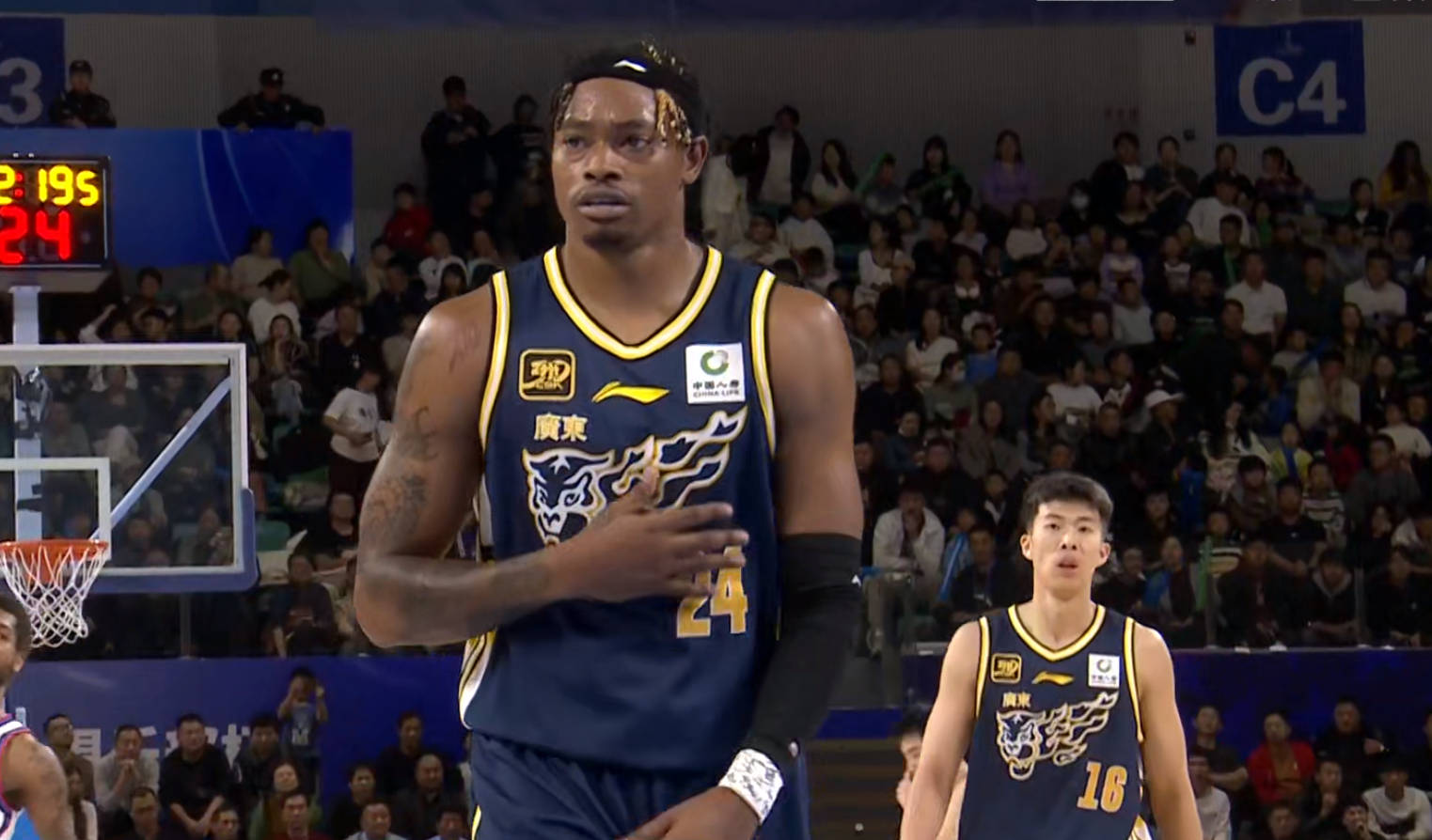 17投硬砸32分！广东“新王炸”打爆天津队，这可是杜锋的争冠底牌