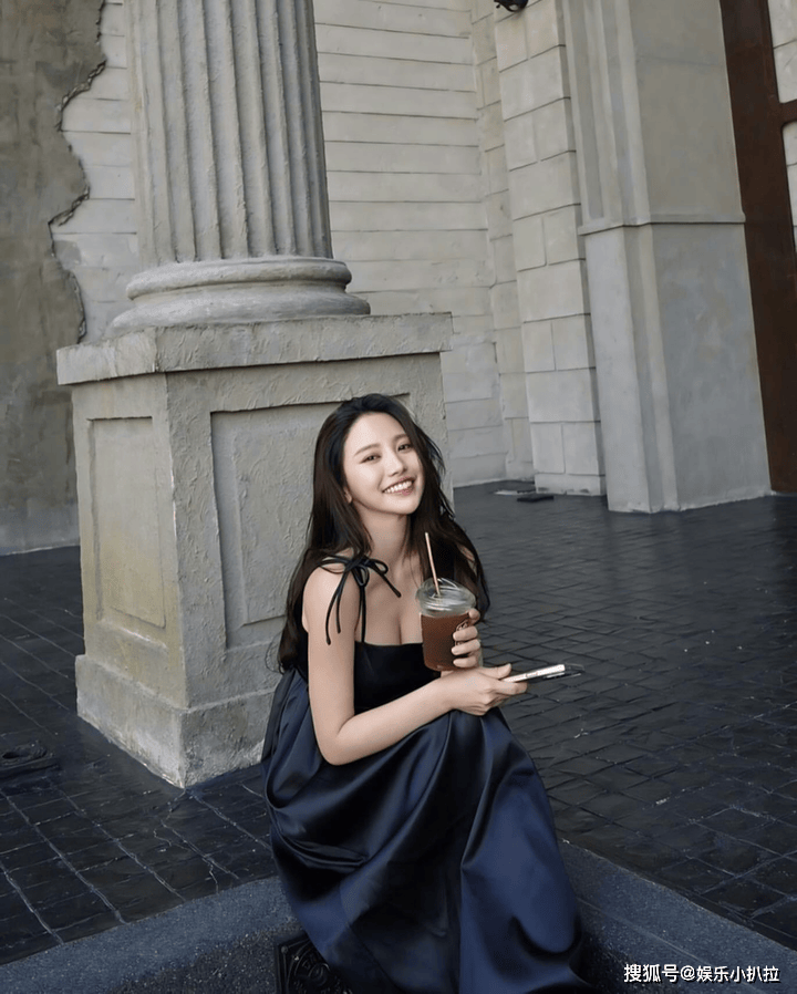 北一女神蔡瑞雪田边秀美照引爆网络,自律健身塑造完美身材!