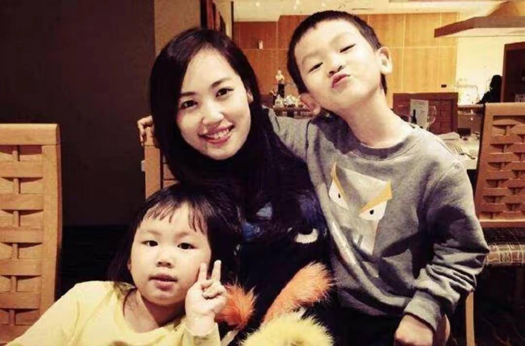 事实证明,王宝强的前妻马蓉,已经活成了一个"笑话"!_宋喆_直播_网友