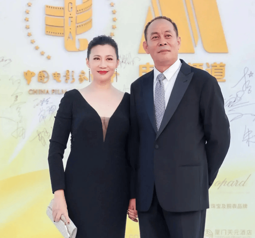 演员张光北老婆图片