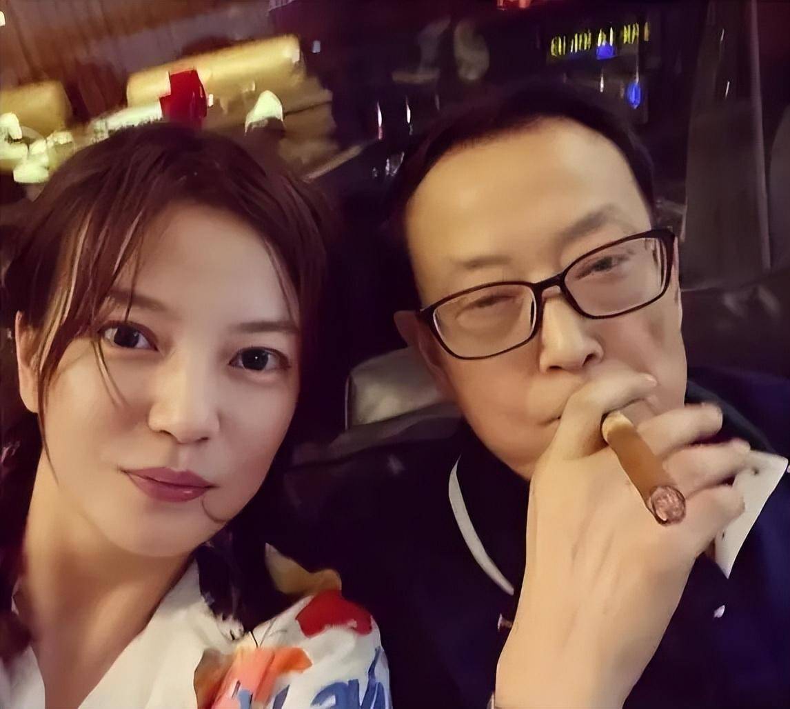 成于自己,"败"于贪心,48岁变成老赖的赵薇走到今天 真不怪别人