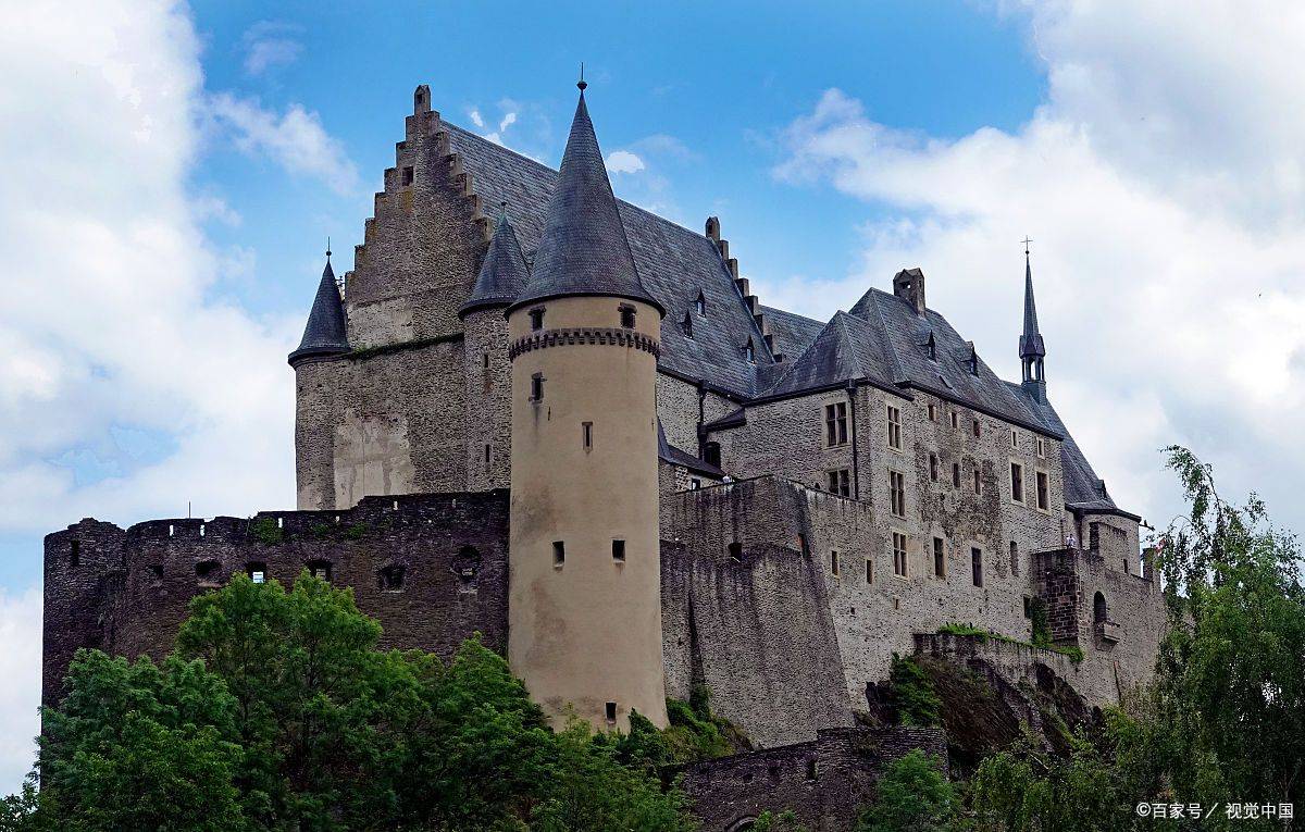 全球人均GDP前25名国家和地区排名：卢森堡居首，瑞士第3_搜狐网