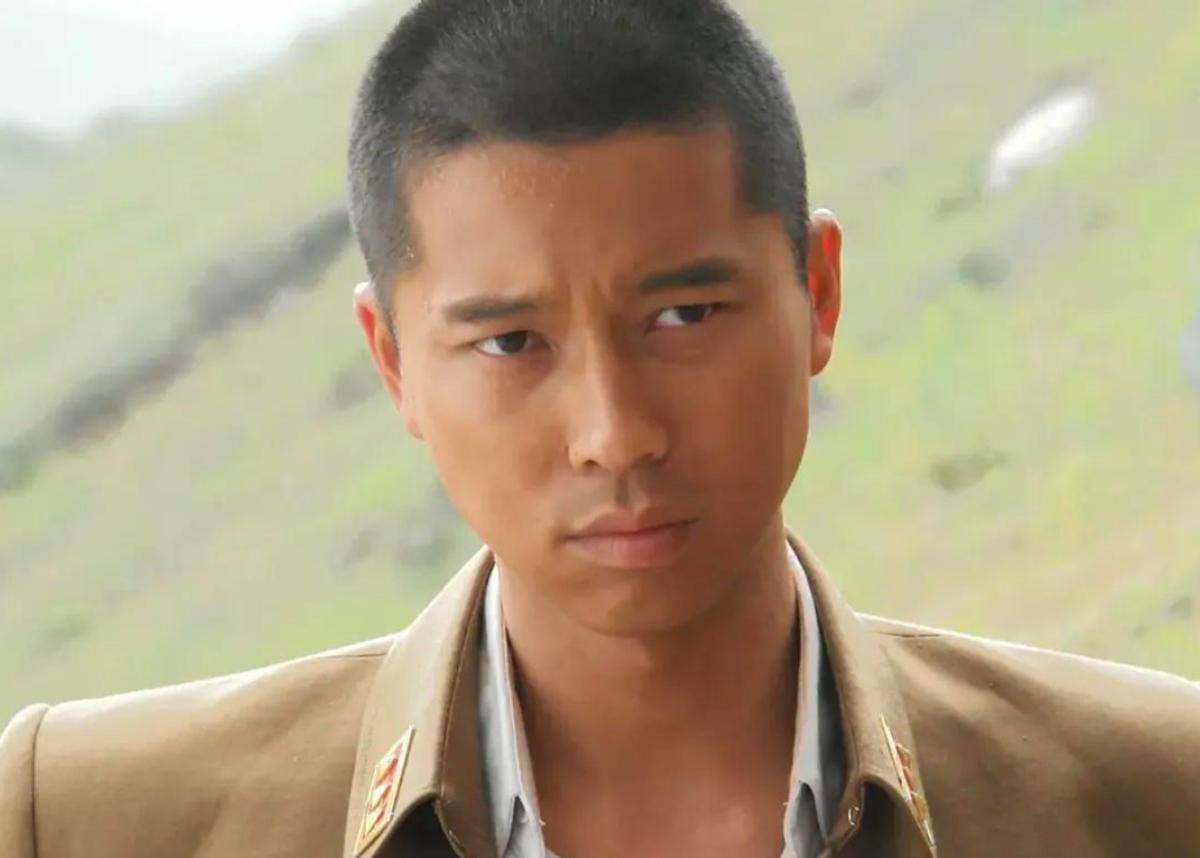 苦熬8年成名,和李小萌相爱18年,如今成了人生赢家_作品_演艺圈_电视剧